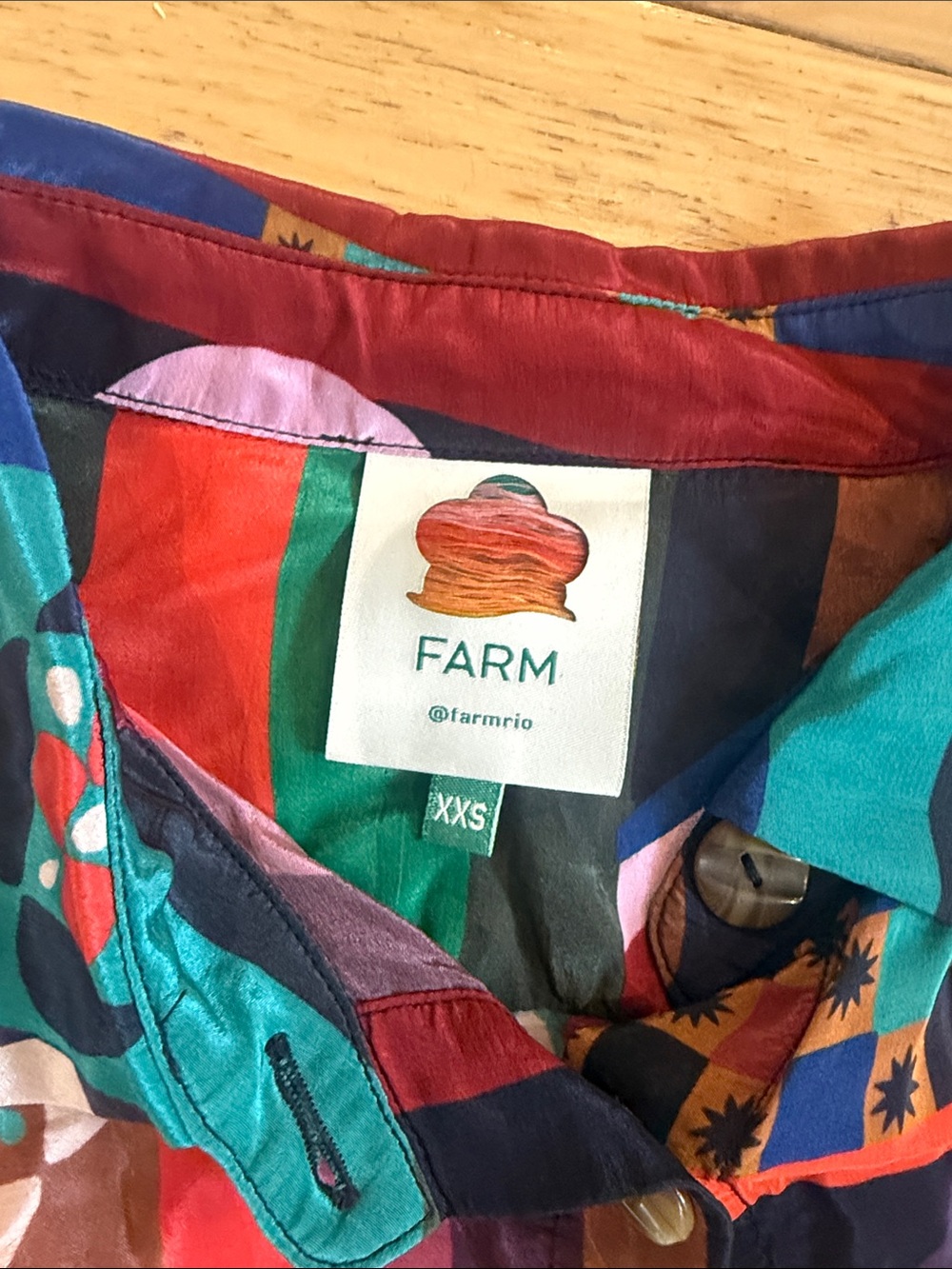FARM Rio Multicolor Abstract Print Button-Front Shirt - Picture 2 of 4
